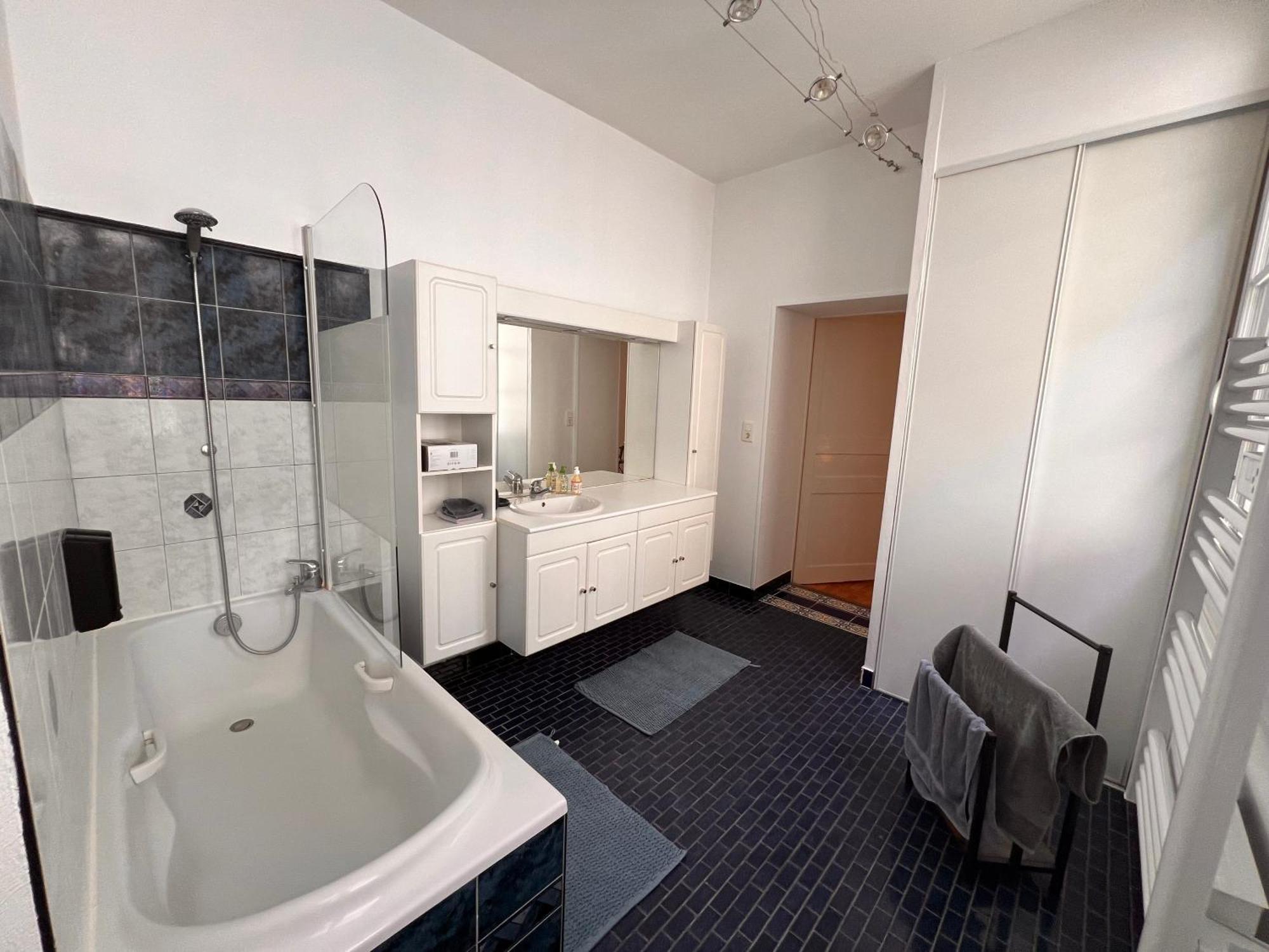 La Colbertine - Charming Apartment In Place Colbert روشفور المظهر الخارجي الصورة
